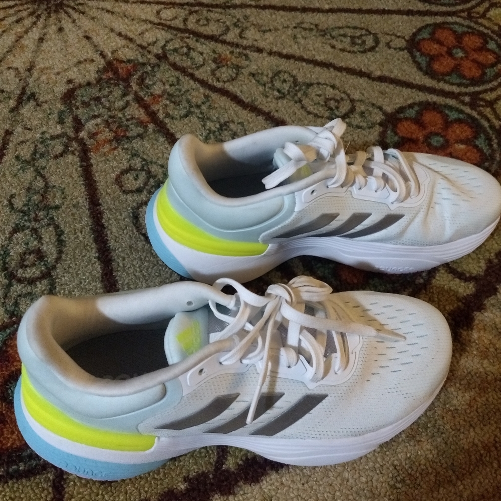 Running shoes
